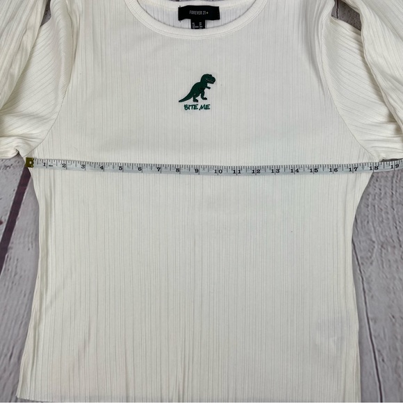 Forever 21 Bite Me Embroidered T Rex Dinosaur Top Cream Green Size XL - Picture 8 of 10